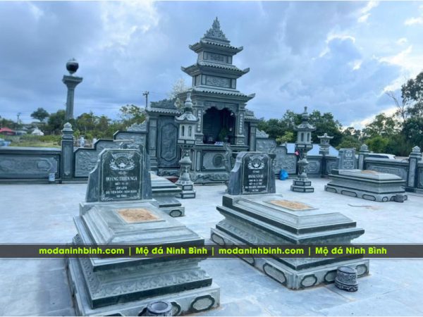Xây Lăng Mộ đá Ninh Bình - Lăng Mộ đá gia đình, dòng họ 7 Khu Lăng Mộ đá gia tộc đẹp do Mộ đá Ninh Bình thi công, xây dựng.