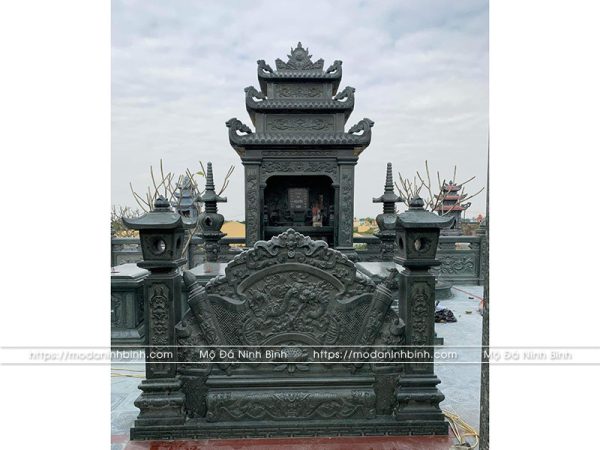 Bình phong đá xanh rêu cho khu Lăng mộ đá gia đình