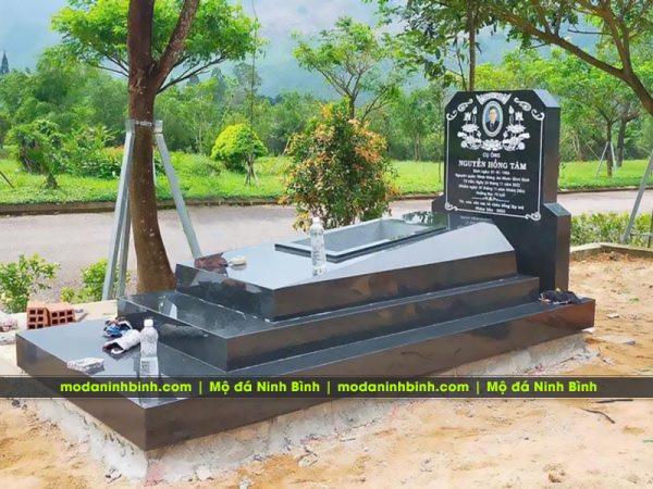 Mẫu Mộ đá Granite phổ biến tại các Hoa viên nghĩa trang sinh thái - Xây mộ tại Hoa viên nghĩa trang