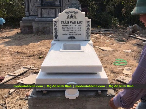 Mẫu Mộ đá trắng phổ biến
