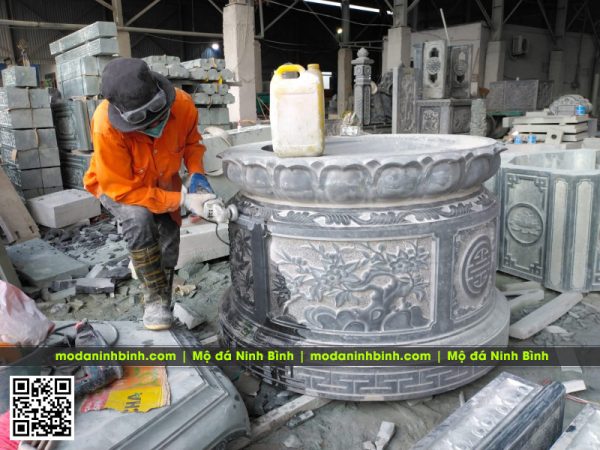 Mẫu Mộ tròn khắc phục được các nhược điểm về hướng huyệt mộ, cũng được nhiều gia đình lựa chọn.