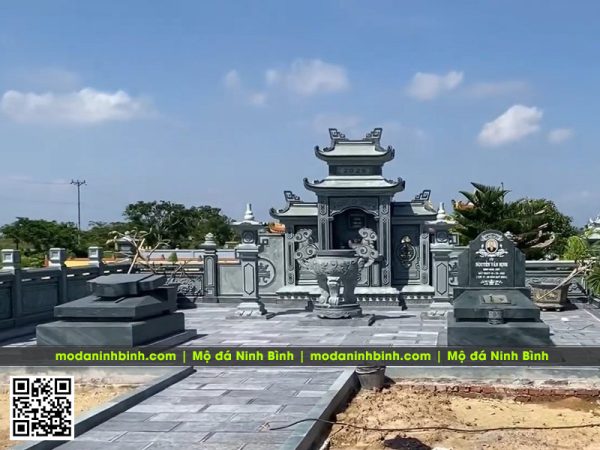 Lưu ý xem tuổi xây lăng mộ đá năm 2026 và xem ngày xây lăng mộ 2026 18 Mau Mo da dep chat luong ket hop khong gian khu Lang tho da trang trong