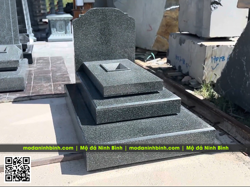 Mẫu Mộ đá granite tam cấp - Mộ granite Bình Định đẹp 6 Mẫu mộ đá granite 3 cấp đẹp bằng đá granite xanh Bình Định.