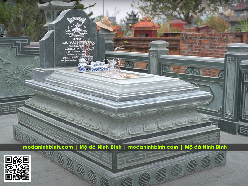 Khu Lăng Mộ đá xanh rêu cho phần mộ của Bố Mẹ, Ông Bà 5 Mộ đá xanh rêu với các cấp đá nguyên khối