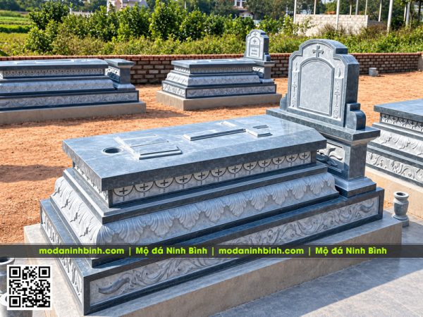 Mẫu Mộ đá công giáo, đá xanh rêu Thanh Hóa, mộ 3 cấp đá nguyên khối